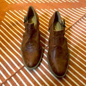 Qupid open side ankle “cowboy” style bootie